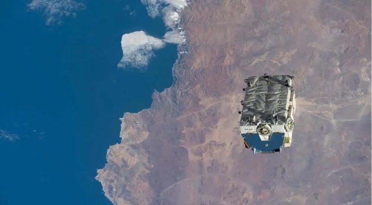 Detrito proveniente dalla Stazione Spaziale Internazionale