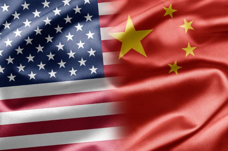 Bandiere USA e Cina