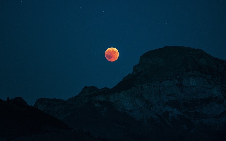 Luna rossa