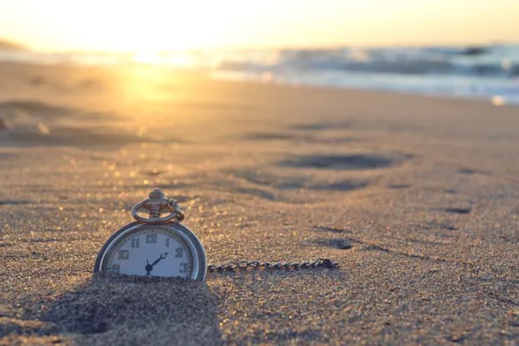 Orologio su spiaggia