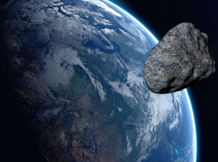 Asteroide verso la Terra