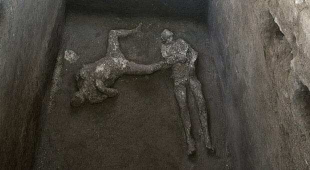 Pompei: ritrovati due corpi intatti, di chi si tratta?