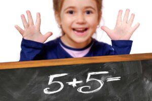 Il diritto di contare... partendo da zero. La matematica spiegata da una bambina