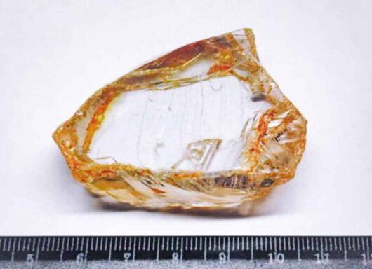 Ecco il diamante più grande estratto in Russia: vale 390,7 carati