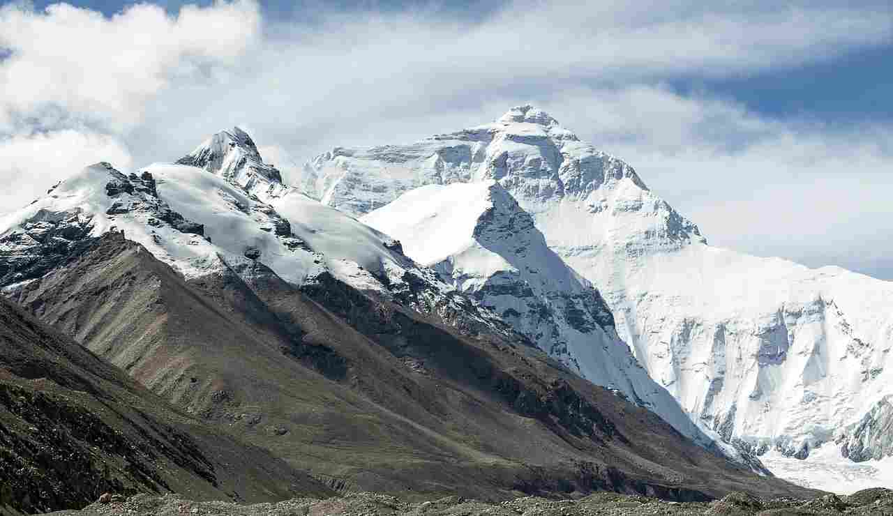 Monte Everest visto dal Tibet (Pixabay)