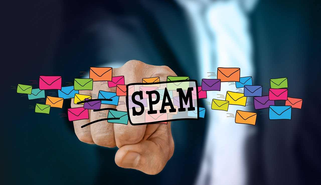 Immagine con la scritta SPAm (Pixabay)