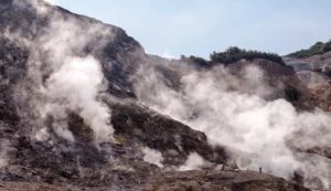 Fumarole e crateri Campi Flegrei